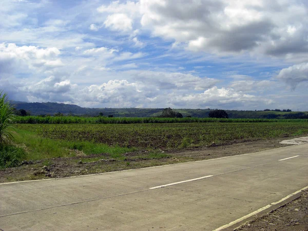 Filipinler 'deki Negros Adası manzarası 10.11.2013