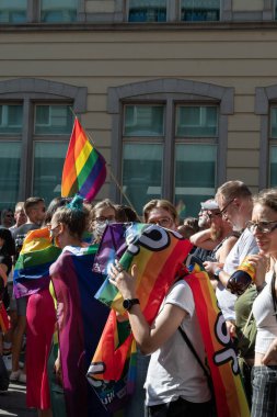 ZURİH, SWitzerland, 4 EYLÜL, 2021 Barış yanlısı protestocular şehir merkezinde gey ve lezbiyen hakları için gösteri yapıyorlar.