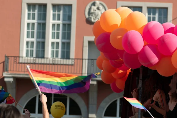 Zurich Switzerland Wrzesień 2021 Balony Typowych Kolorach Tęczy Podczas Protestu — Zdjęcie stockowe