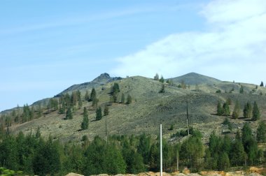 Karabaş yakınındaki yüksek Ural Dağları