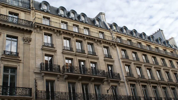 Vecchia casa in Paris, Francia — Foto Stock