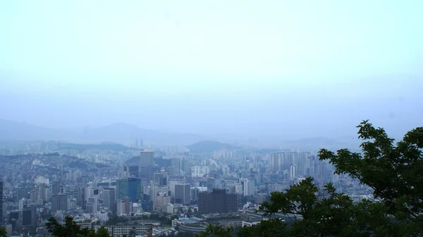 Vista panorámica de Seúl desde la gran montaña — Foto de Stock