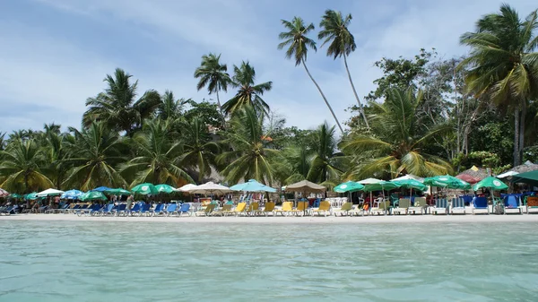 Karayip Denizi, Dominicana plajda dinlenebilir