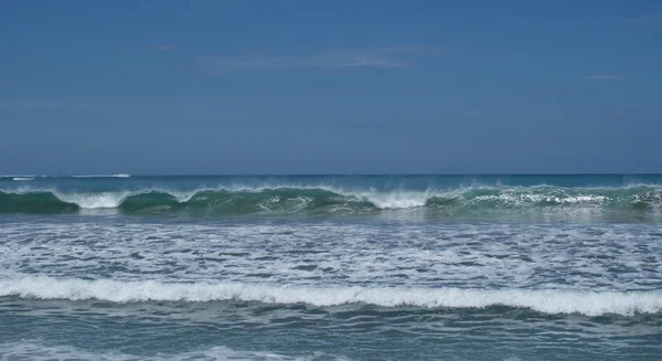 巴厘岛、 印尼瘢痕和海洋 — 图库照片