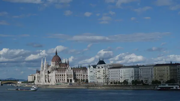 Very beautiful architecture of Budapest, Hungary — Stock Photo, Image