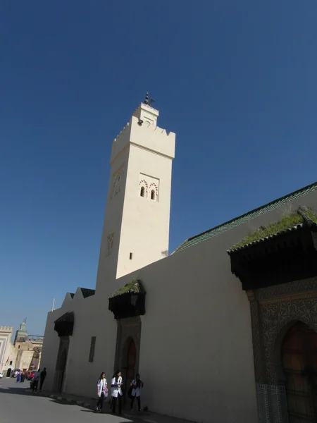 Fes, 城市在 Marocco 与字符 — 图库照片