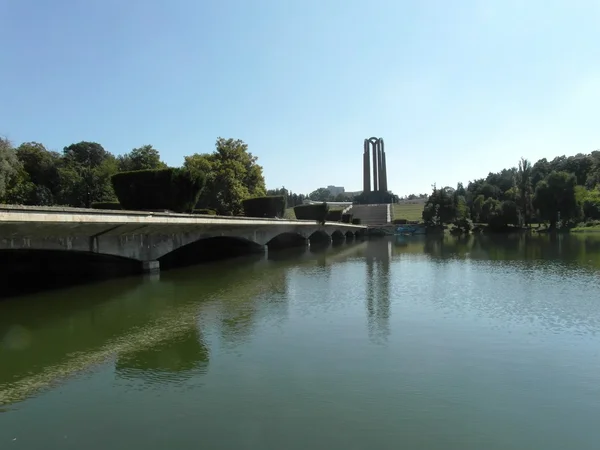 Río en Bucarest — Foto de Stock