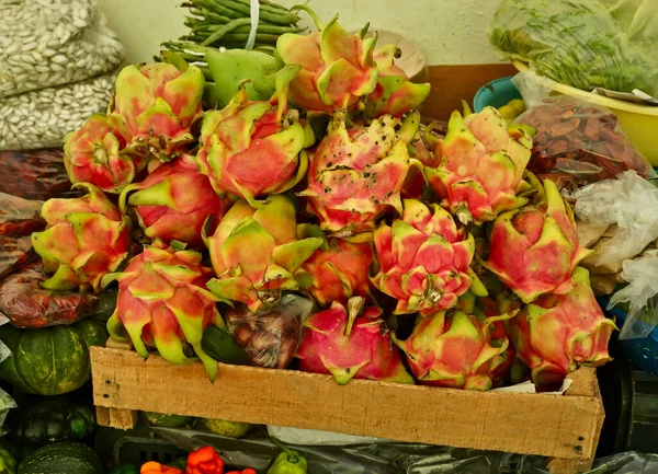 Egzotik Meksika meyvesi.