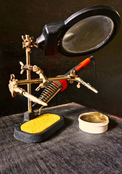 kurşun ışık ile hassas kaynak ekipmanları