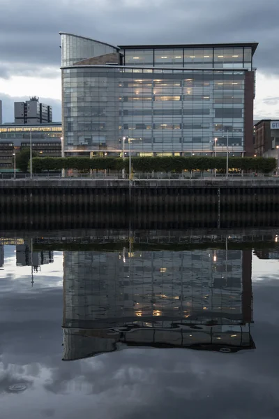 Een modern gebouw in Glasgow Rechtenvrije Stockafbeeldingen