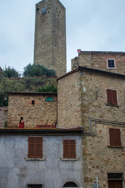 Piccolo villaggio nella tuskany — Foto Stock