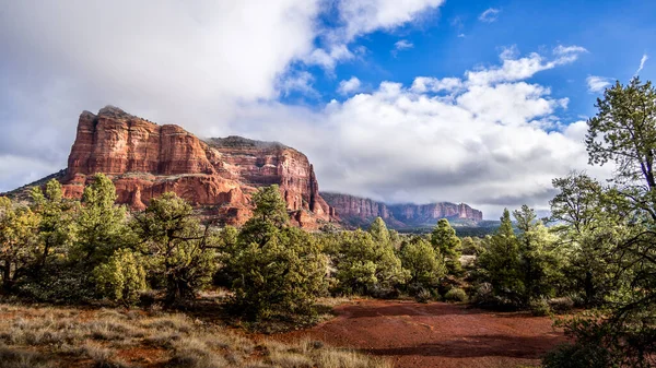 Red Rock Mountain Courthouse Butte Village Oak Creek Sedona Northern — Stock Photo, Image