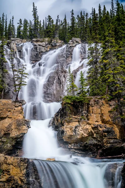 Foto Larga Exposición Tangle Falls Parque Nacional Jasper Alberta Canadá — Foto de Stock