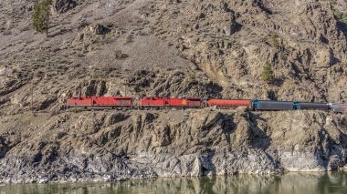 Britsh Columbia Fraser kanyonda yorucu trenler