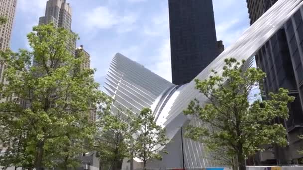 911 Memorial Plaza. Nuevo edificio del centro comercial mundial en la ciudad de Nueva York. Estados Unidos, 1 de mayo de 2017 . — Vídeo de stock