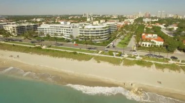Havadan görüntüleri. Palm Beach üzerinde uçan, lüks yer yaşayan ve tatil için