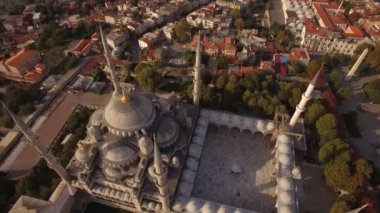Sultanahmet Camii Istanbul içi hava görüntüleri. Türkiye'de 4k