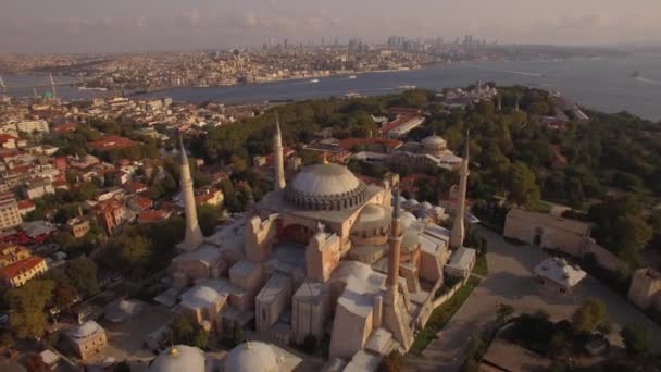 Ayasofya Istanbul içi hava görüntüleri. Şaşırtıcı shot.4k — Stok video