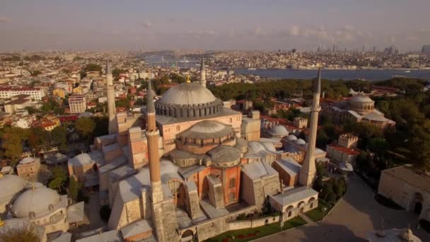 Images aériennes de Hagia Sophia à Istanbul. Incroyable fusil.4K — Video