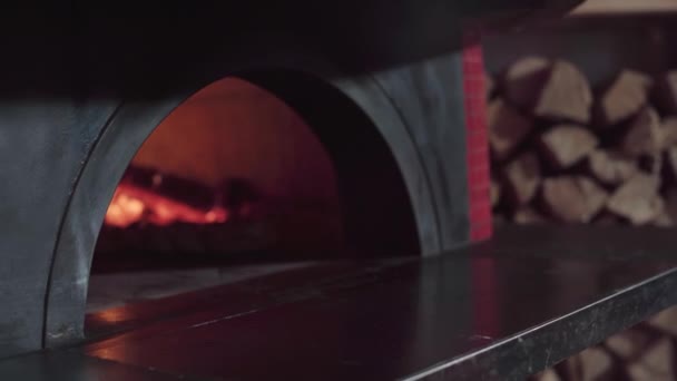 Καύση Ξύλου Παραδοσιακό Φούρνο Αρτοποιίας — Αρχείο Βίντεο