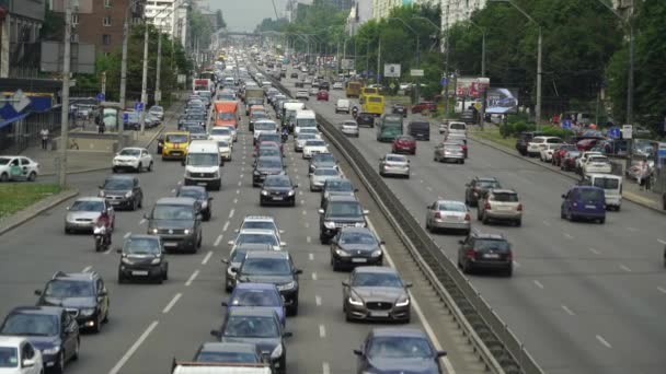 Kyiv Ukraina Juni 2021 Kemacetan Lalu Lintas Kota Besar Jam — Stok Video
