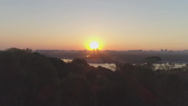 Όμορφο Βίντεο Από Την Ανατολή Του Ηλίου Στο Κίεβο — Αρχείο Βίντεο