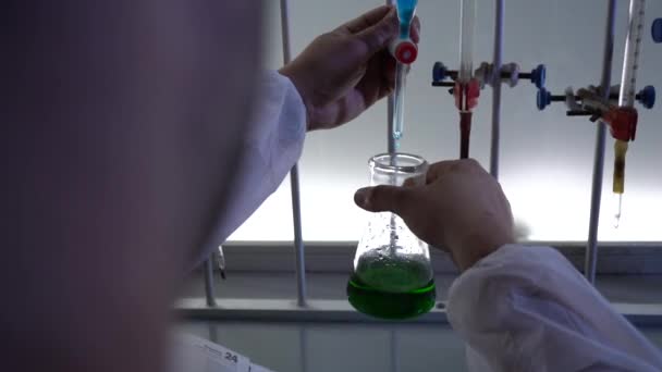 Footage Scientist Working Scientific Tools Chemicals Laboratory — Stock Video