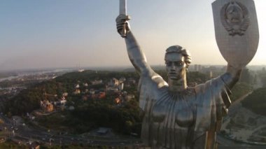 Vatan anıt, Ukrayna