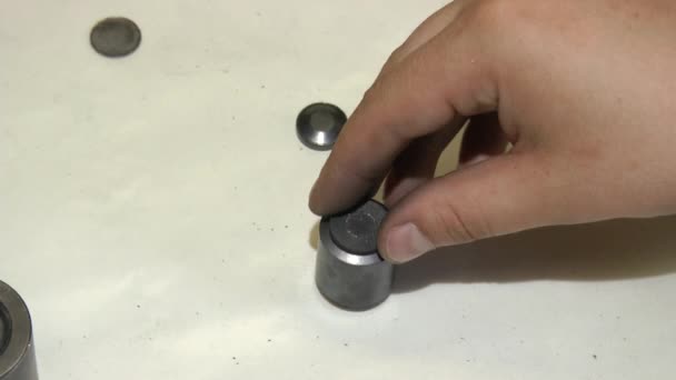 다이아몬드 다리미에 대 한 합성 캡슐 만들기 — 비디오