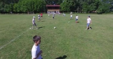 Futbol Okulu, 4 k (Hava eğitim)