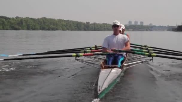 Rowers  in action: power and passion — Stock Video