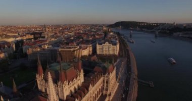 Macaristan Parlamento Binası kaliteli hava görüntülerini Gotik tarzı