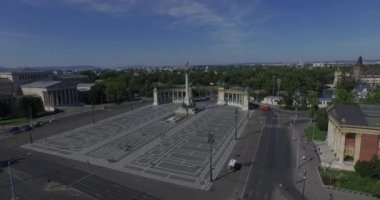 Heroes Square - Budapeşte'nin en büyük meydanı (Hava)