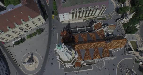 Die matthias-kirche und die bastion der fischer (antenne)) — Stockvideo