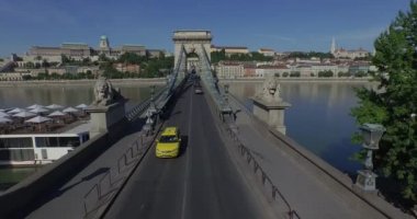 Budapeşte'deki Chaine köprüsünün havadan çekilmiş fotoğrafları. Ağustos 2015