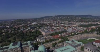 Budapeşte'deki Kraliyet Sarayı veya Buda Kalesi'nin havadan çekilmiş fotoğrafları