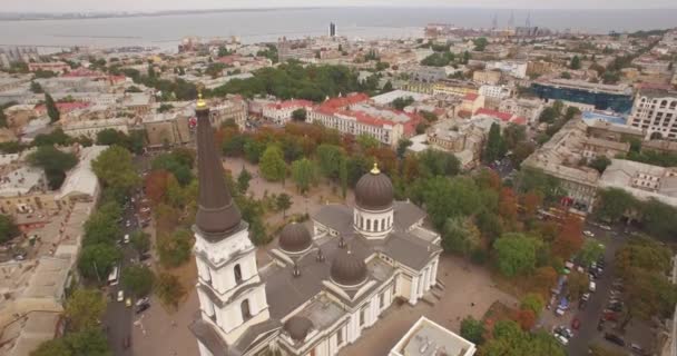 Fliegen über der Stadt Odessa - Stadt am Schwarzen Meer — Stockvideo