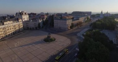 Boş Meydanı anıt kazak Komutan Bogdan Khmelnitsky var. Hava