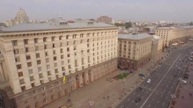 Khreshchatyk'a ana cadde Ukrayna'nın başkenti ve Şehir Konseyi kurma olduğunu
