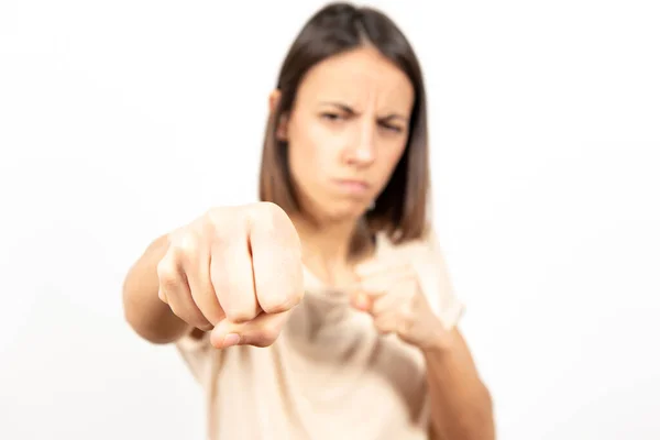 Uma Jovem Dando Soco Golpeando Foco Seletivo Punho — Fotografia de Stock