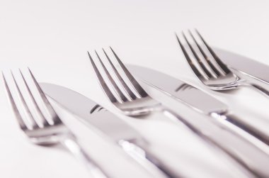 Gümüş çatal kaşık knief beyaz arka plan üzerinde izole