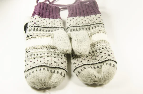 Přírodní vlněné rukavice a rukavice bez prstů izolované na bílém pozadí. — Stock fotografie