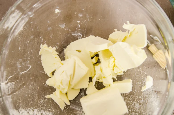 Organic batter in bowl — Stock Photo, Image