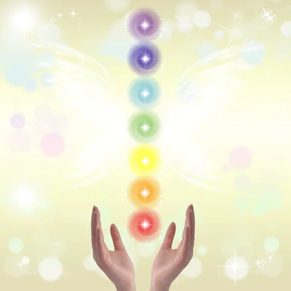 El ve yedi çakralar şifa