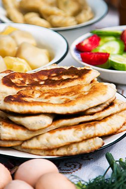 Fried şenlikli masaya krep