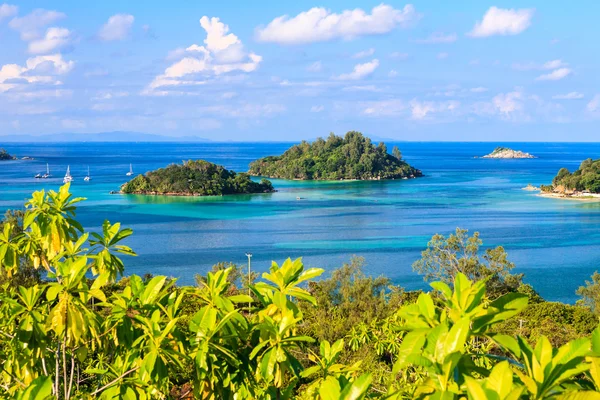 Fantastisk utsikt från toppen - Seychellerna öar - paradiset — Stockfoto