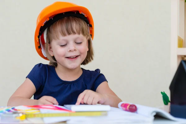 Smiling Little Girl In Orange Protective Helmet - Playing Engineer Or Builder — ストック写真