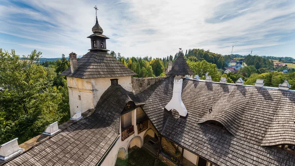 Castelo de Niedzica - Castelo de Dunajec - nas montanhas de Pieniny — Fotografia de Stock