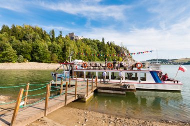 Czorsztyn, Polonya - bilgisiyle tekne