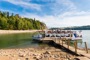 Czorsztyn, Polonya - bilgisiyle tekne